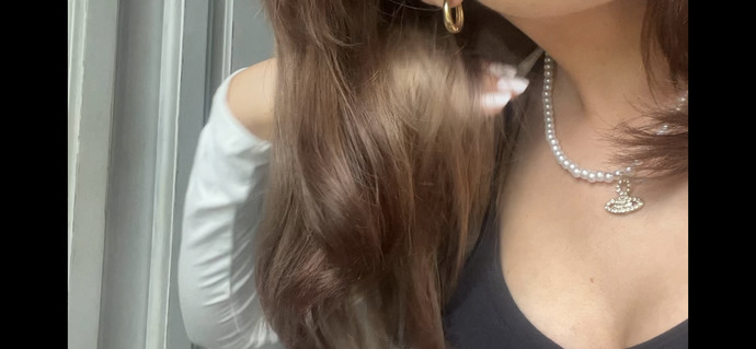 Do you think shiny hair is an important health trait?