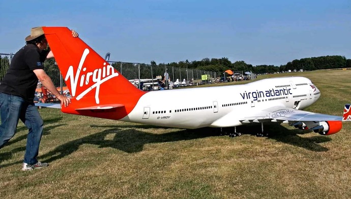 Whzt is your favorite AIRLINE?