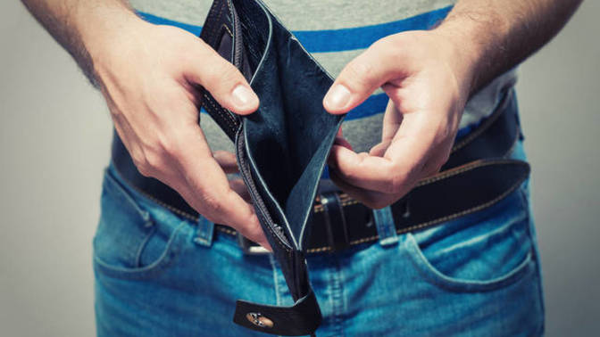 Why are men ok to date broke girls, but girls aren’t okay to date broke men?