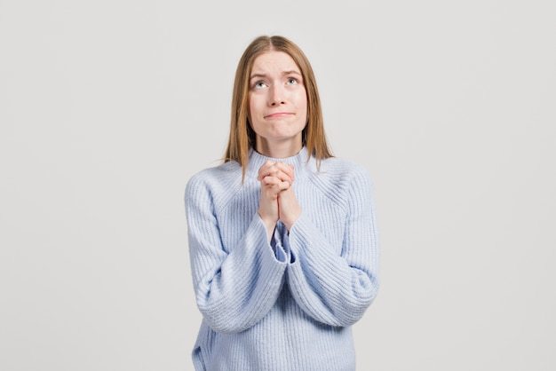 Is it acceptable for girls to beg their boyfriend for money?