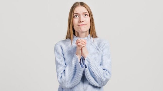 Is it acceptable for girls to beg their boyfriend for money?