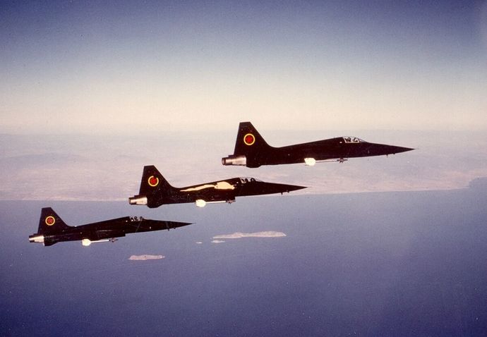 Thoughts on Vietnam buying F16s the biggest sale of US fighters to Vietnam since the 70s when they bought the Mig28?