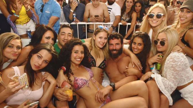 Do you agree that any woman who has an IG public while in a relationship is inviting men?