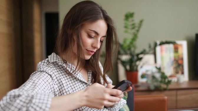 Girls, who use dating apps, when you "like" a man's profile and he doesn't respond, and doesn't message you, do you feel rejected by that? Why?
