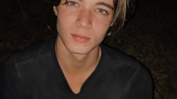 Does this guy look like a French to you?