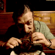 Would you be embarrassed if your date ate steak like the gifs below?