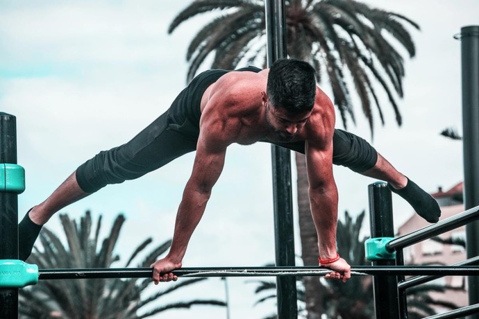What is your favourite calisthenics/gymastics equipment for upper body?