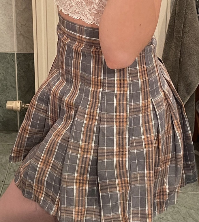 Which skirt should I keep if any at all?
