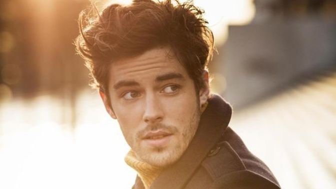 What does it mean when a guy wants to give you a hickey?