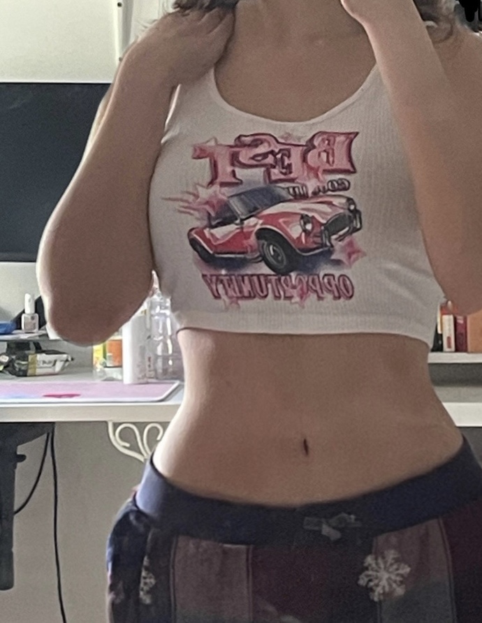 Are crop tops socially acceptable where u live?