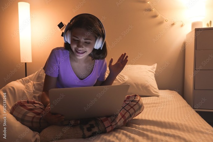 What are all the single introvert people doing tonight?