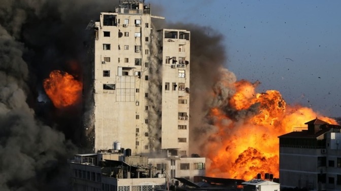 Biden gives Netanyahu cold shoulder. Biden gives Iran, Hamas's puppet master, $6 billion. Hamas attacks Israel starting Biden's next war. Coincidence?