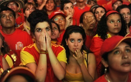 Are spaniards considered to be white?