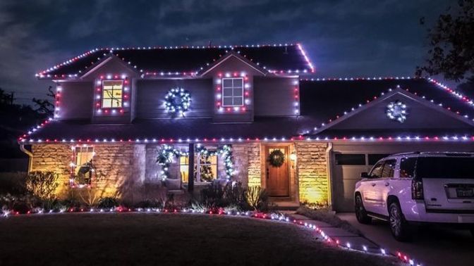 When is it TOO EARLY for Christmas Lights?