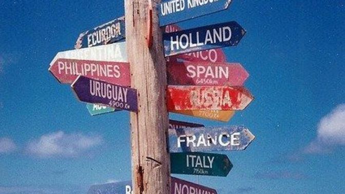 So I have a question, do you like a summer holiday or winter holiday?
