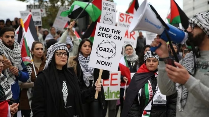 Do All Palestinians = Hamas?