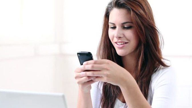 If a guy friend texted you for 3 hours, does that mean he’s interested?