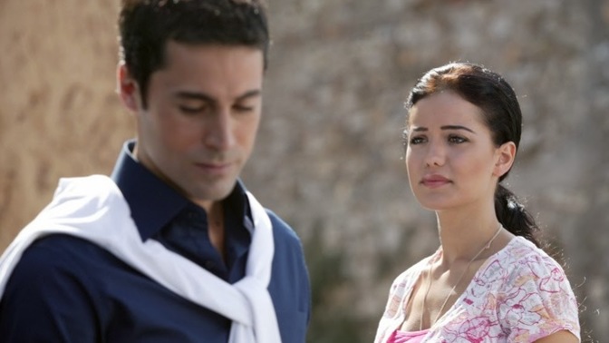 Agree or Disagree: If You Stay With Someone Who Cheats, You Obviously Have No Self-Respect?