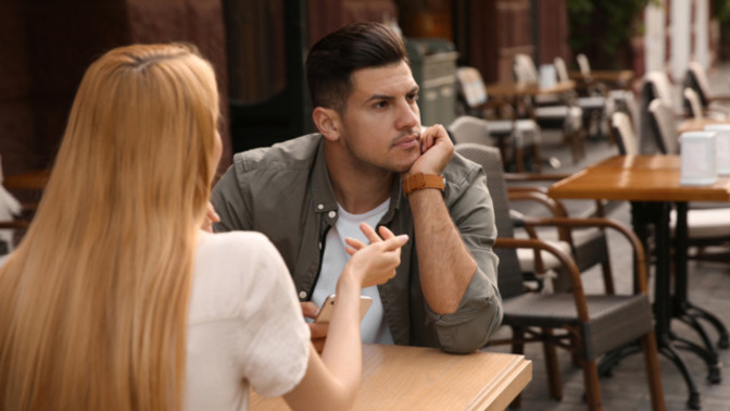 How do you know when someone is losing interest?