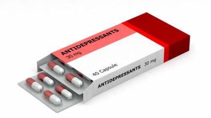 Girls, what would you do if you randomly found antidepressant pills in your boyfriends/husbands home?