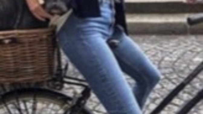 I'd love to try this style of outfit, what do you think?