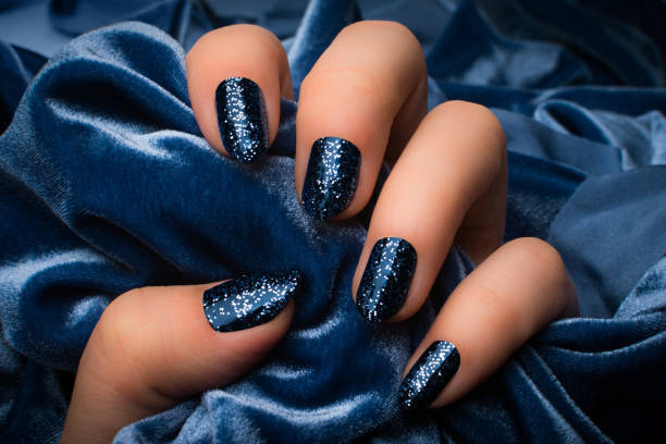 What color nails do you like on a woman?
