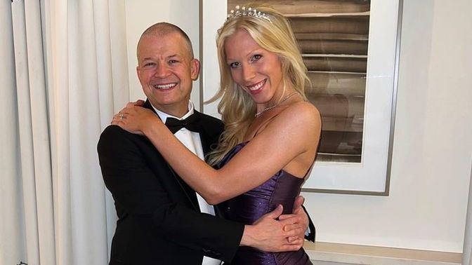 Is this transwoman out of Jims Norton league?
