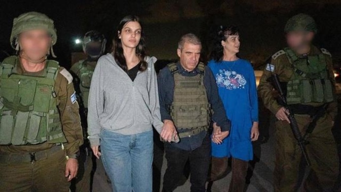 The American hostages call for Israel to end bombing. Agree?