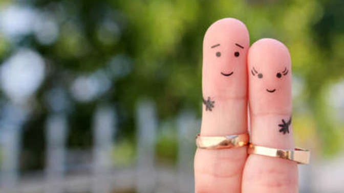 Since men have their lowest value in their 20's what age should they wait to get married?