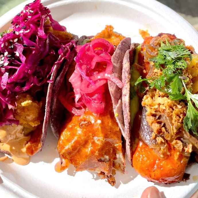 Have you ever got something to eat from a food truck?