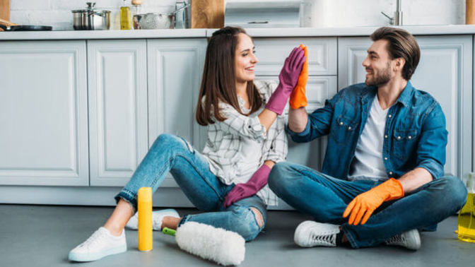 How do you handle the distribution of household chores between you and your SO?