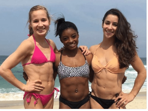What are the typical inclinations among men when it comes to women with well-defined abdominal muscles and what factors play a role in shaping these?
