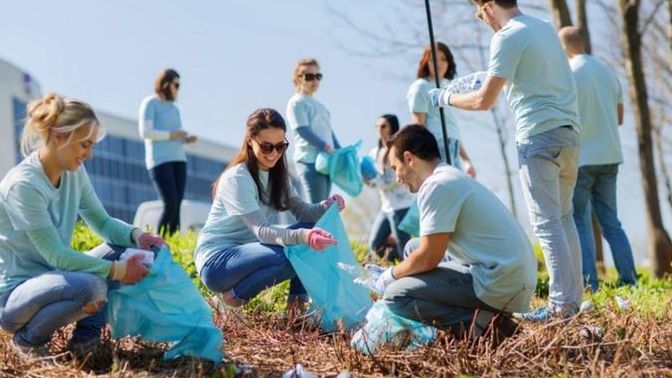 Why are White American people and Japanese, the ony ones who enjoy doing free labor?