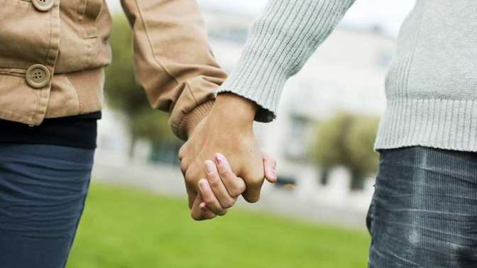 Do you think it's unusual for a 26 year old to date a 19 year old? Why or why not?