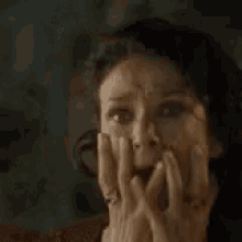 What do you think would best represent YOUR reaction from these gifs if you actually saw a dinosaur in real life?