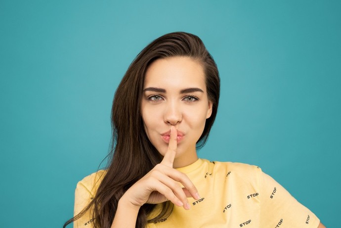 What could be the sign when a woman is silent on you?