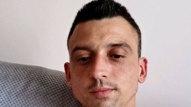 I have been trying to get with this girl for a while but she keeps saying I am an ugly guy?