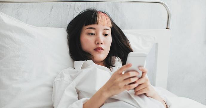 I tend to get upset if my partner takes a while to text me back. Agree or disagree?