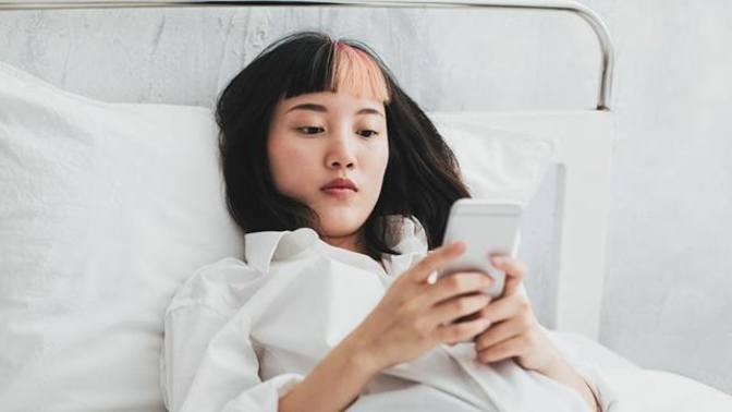 "I tend to get upset if my partner takes a while to text me back." Agree or disagree?