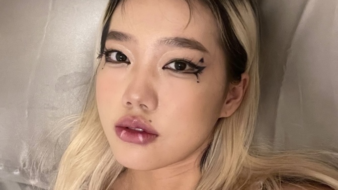 What do you think about my Halloween makeup/which look is better?