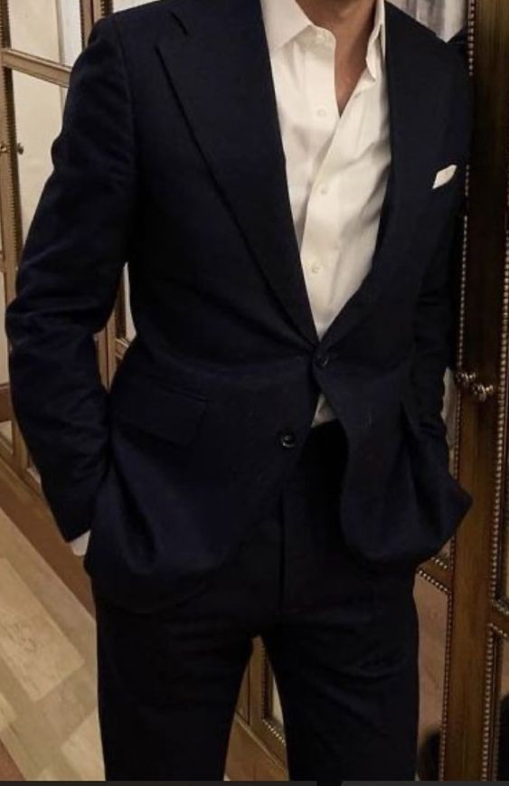 Ideally, what outfits do you like to see on a person of the opposite sex?