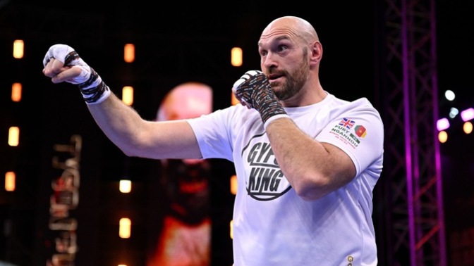Does anyone else NOT buy Tyson Fury as a tough guy?