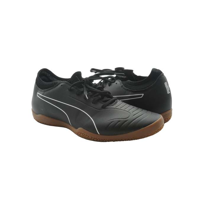 Which kind of shoes do you like to wear?