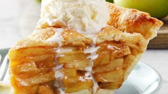 Should cooked apples keep their shape or break down?
