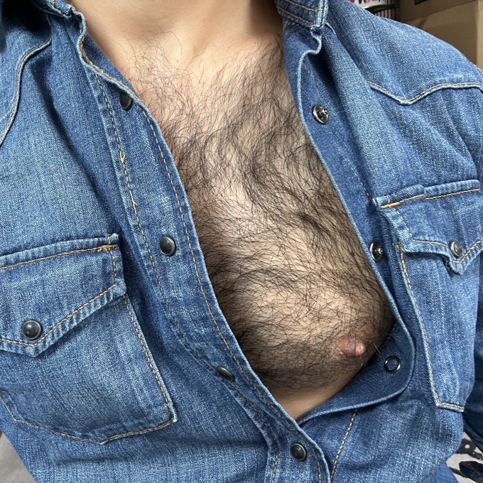 Do you find hairy guys more attractive or shaved body?