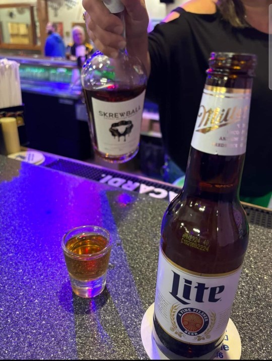 Who all drinking this fine Sunday 🍺 ?