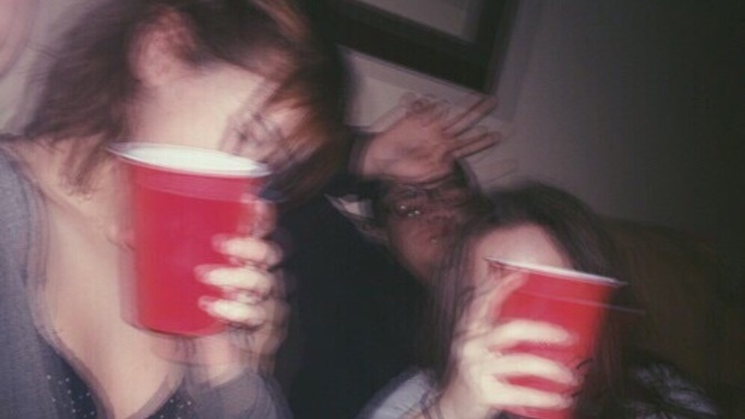 😳 whats the most embarrassing thing you've ever done drunk🍺?