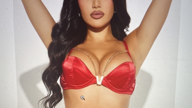Which bra set color is better ♥️ or 🖤 (pic) ?
