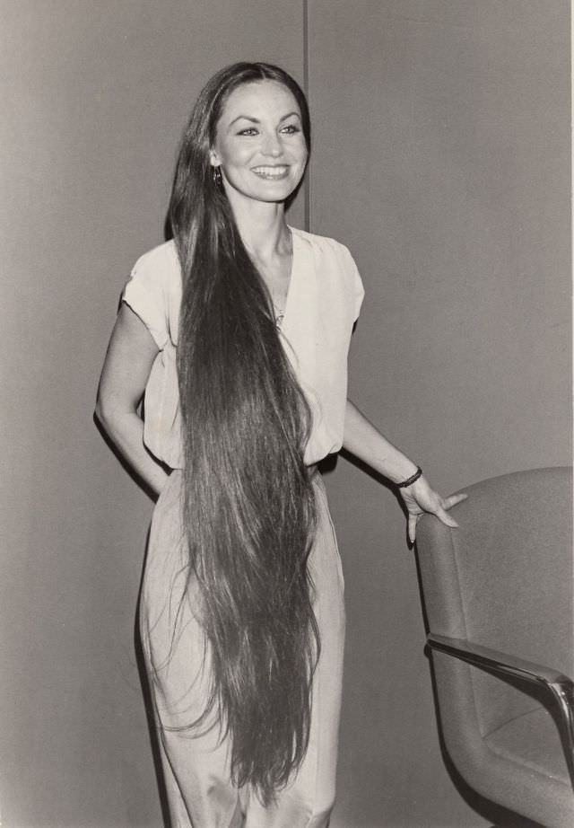 Is over grown hair more attractive then the average length?