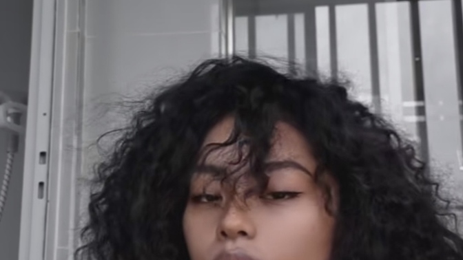Guys do you like hairy girls?
